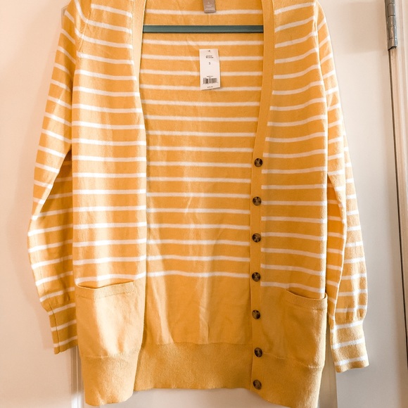 Banana Republic Sweaters - Banana Republic Cardigan